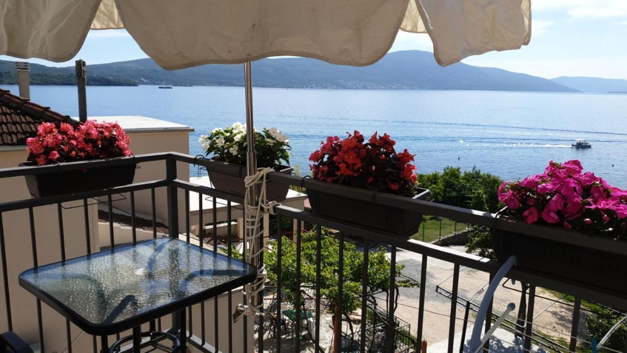 Sunset Appartement Tivat Buitenkant foto